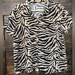 Women’s Zebra Print Short Sleeve Shirt